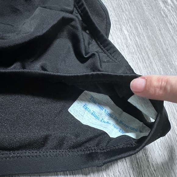 Kona Sol Black Scalloped One-Piece Swimsuit NWOT - Picture 3 of 5